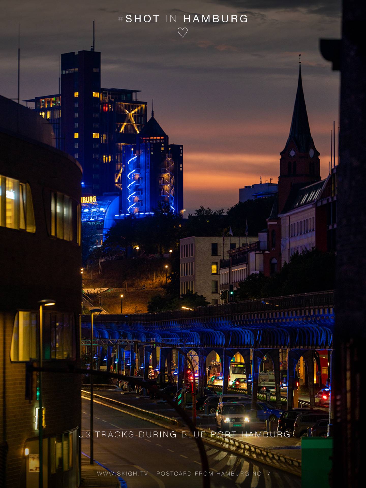 U3 tracks during Blue Port Hamburg | 1/60s * f2 * ISO 1000 * 135mm - SAMYANG AF 135mm F1.8 - Sony α7R III U3 tracks during Blue Port Hamburg