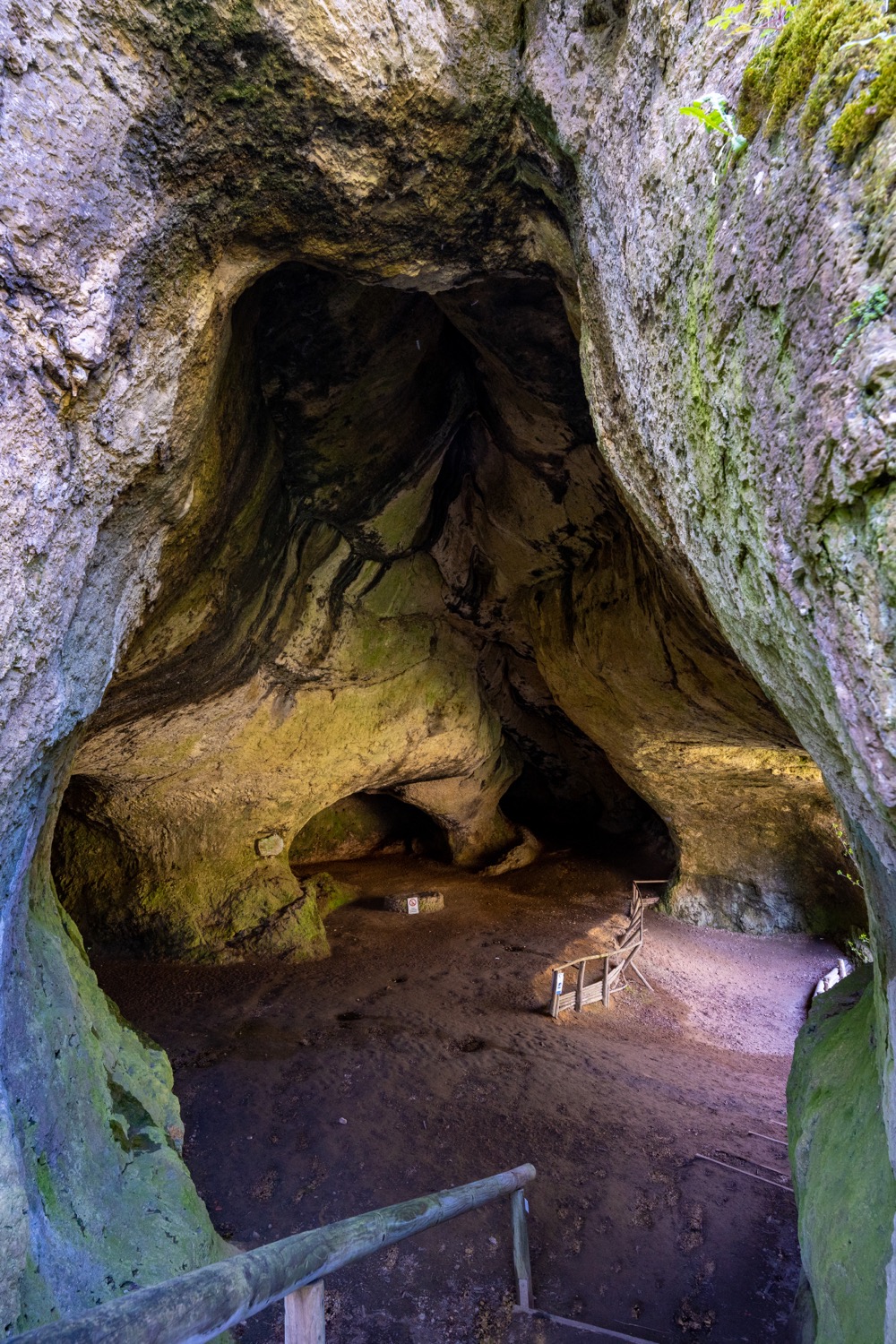 Klausstein seen from Ludwigshöhle | 1/80s * f8 * ISO 100 * 15mm - 14-24mm F2.8 DG DN | Art 019 - Sony α7 IV Klausstein seen from Ludwigshöhle