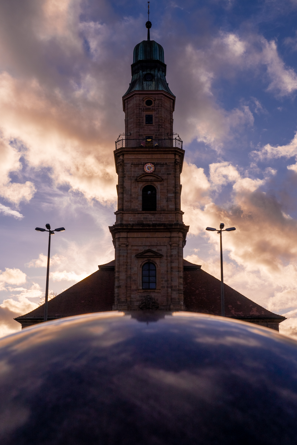 Hugenottenplatz | 1/1000s * f9 * ISO 800 * 24mm - FE 24-105mm F4 G OSS - Sony α7R V Hugenottenplatz