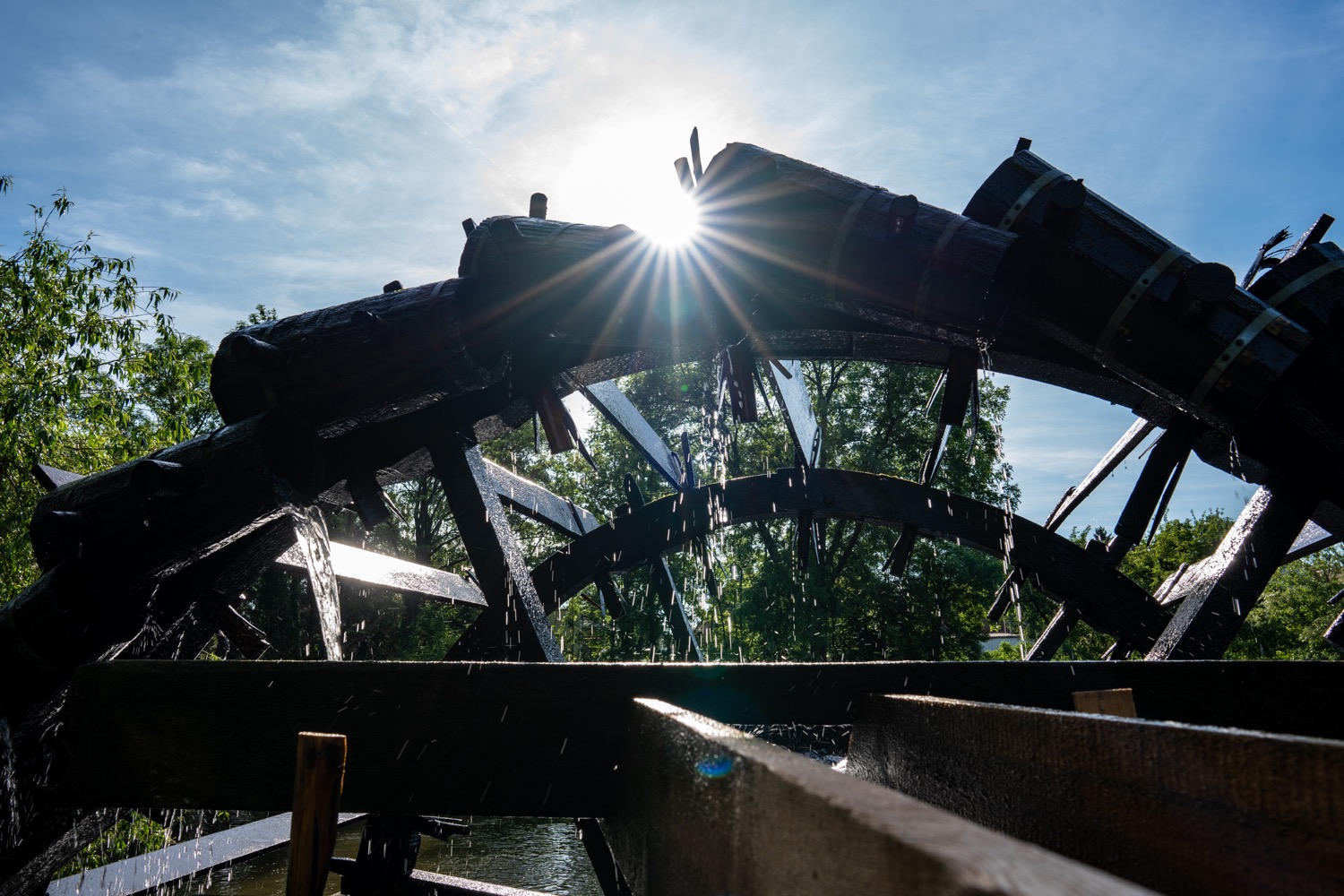The water wheel at river Regnitz in Bruck | The water wheel at river Regnitz in Bruck